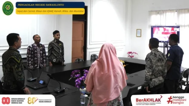 Pengadilan Negeri Sawahlunto Mengikuti Undangan Pembinaan, Pengawasan dan Evaluasi Kinerja Secara Daring